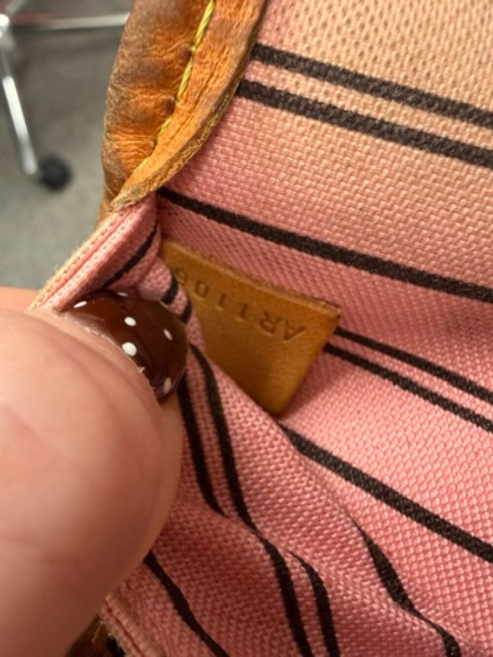 Louis Vuitton Neverfull MM Monogram Jungle Dot Tote Bag Purse - Picture 8 of 10